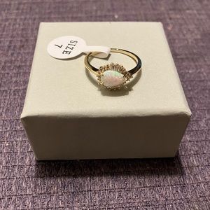 Opalescent Crystal Ring by Oomiay (previously called Gemandi)